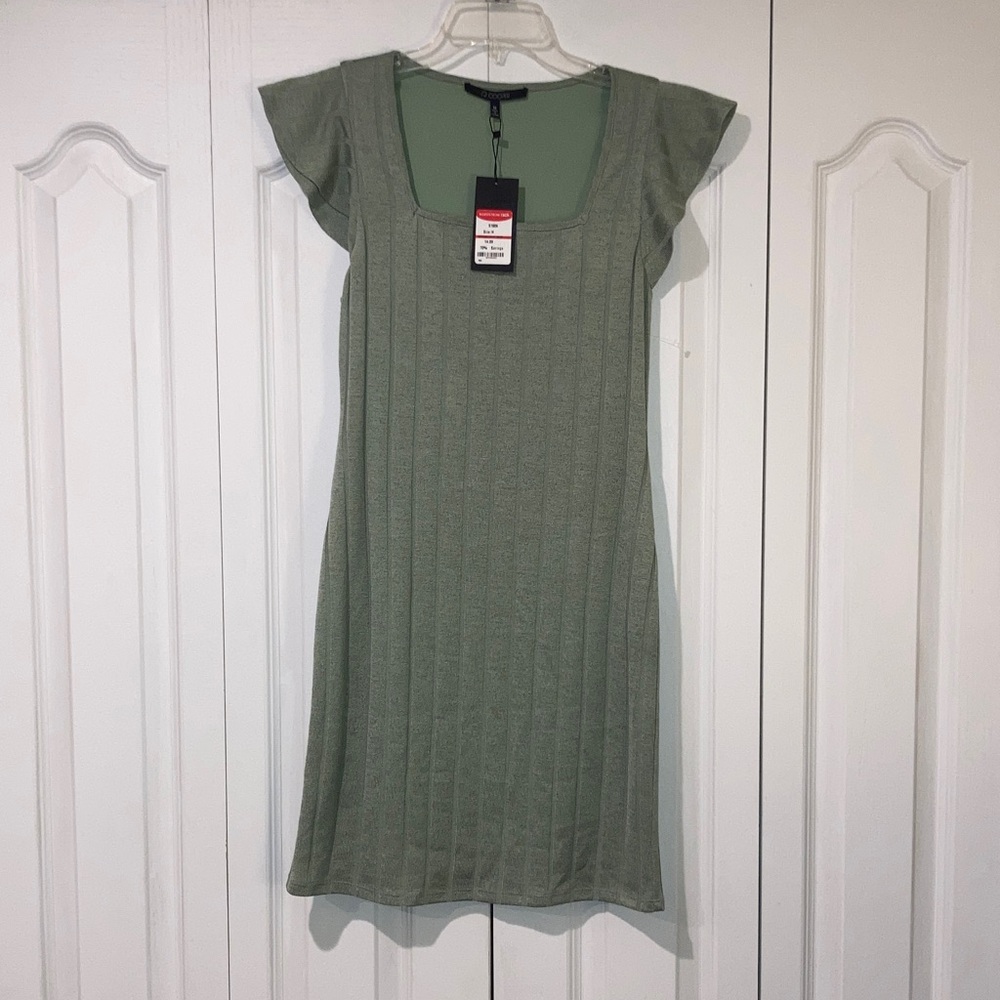 19 Cooper Green Ribbed Dress